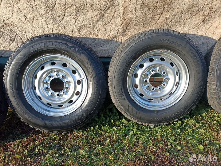 Hankook Winter I'Pike 205/75 R15 97S