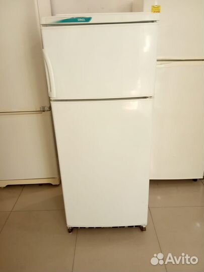 Холодильник Stinol 242Q