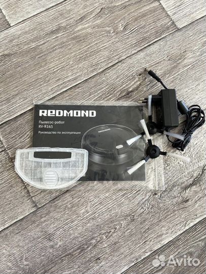 Робот-пылесос redmond RV-R165