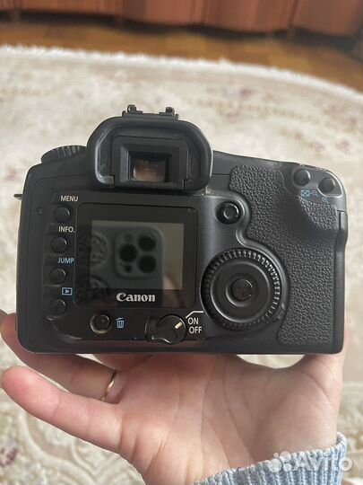 Зеркальный фотоаппарат canon 20d