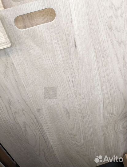 Купить замковый кварц винил