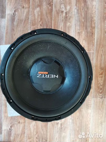 Сабвуфер Hertz ES300