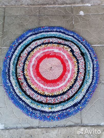 Коврик вязаный крючком