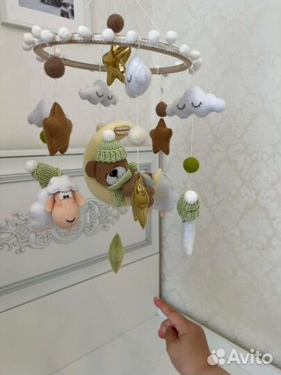 Мобиль в кроватку музыкальный колыбельная