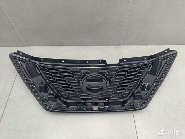 Решетка радиатора Nissan Qashqai J11E 2014
