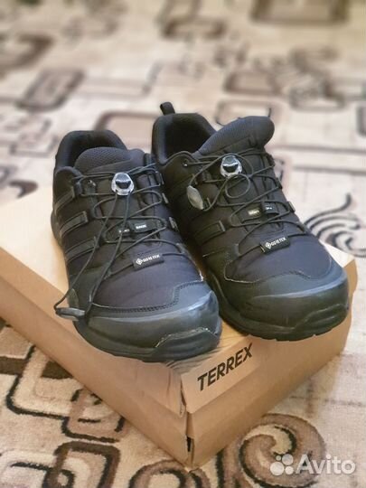 Кроссовки adidas terrex