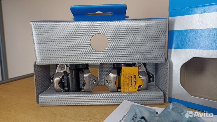 Педали контактные Shimano PD-M520