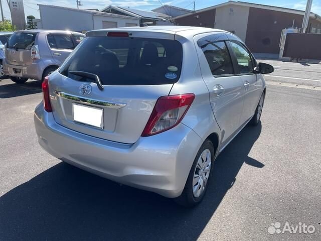 Toyota Vitz 1.5 CVT, 2011, 17 000 км