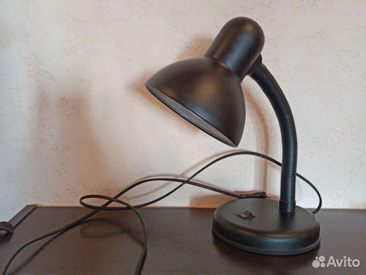 Лампа настольная