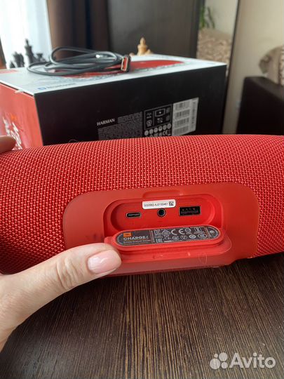 Колонка jbl charge 4