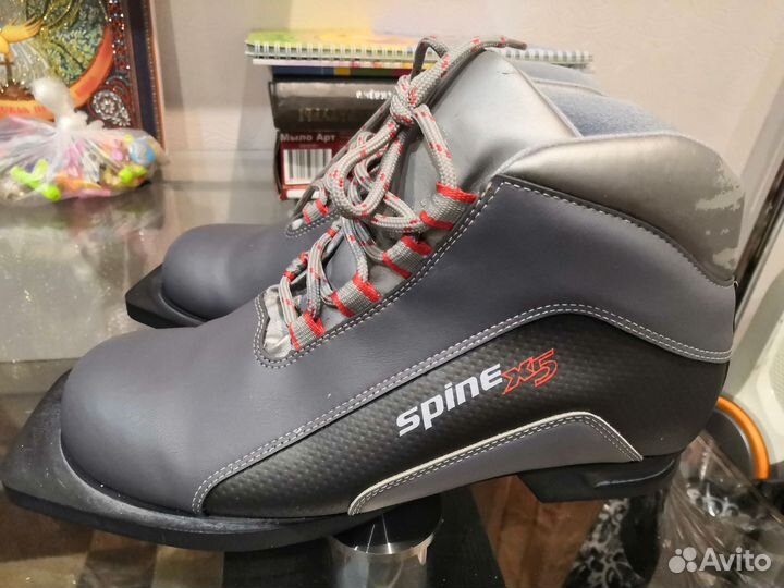 Лыжные ботинки 39размер