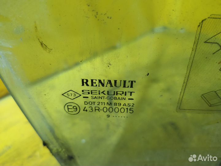 Стекло переднее правое для Renault Laguna 1