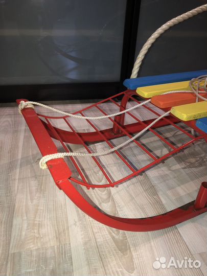 Санки со спинкой