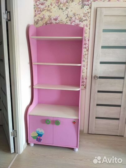 Комплект детской мебели для девочки 