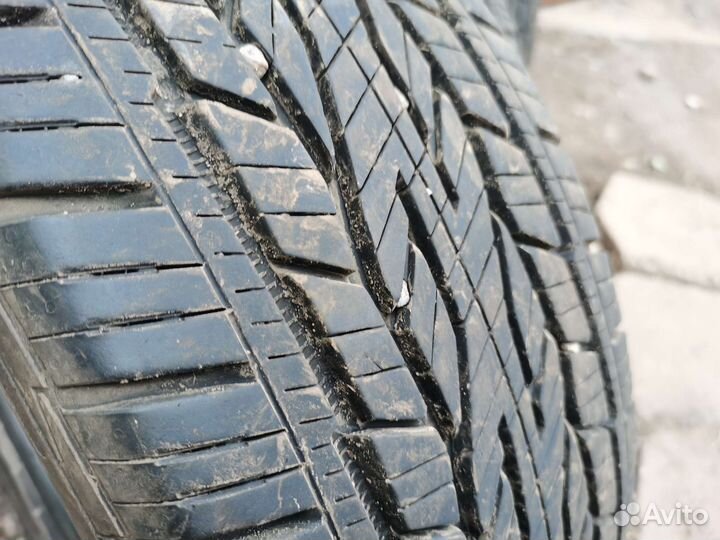 Continental ContiCrossContact LX2 215/60 R17 96H