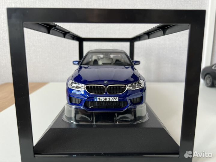 Bmw m5 f90 синяя моделька