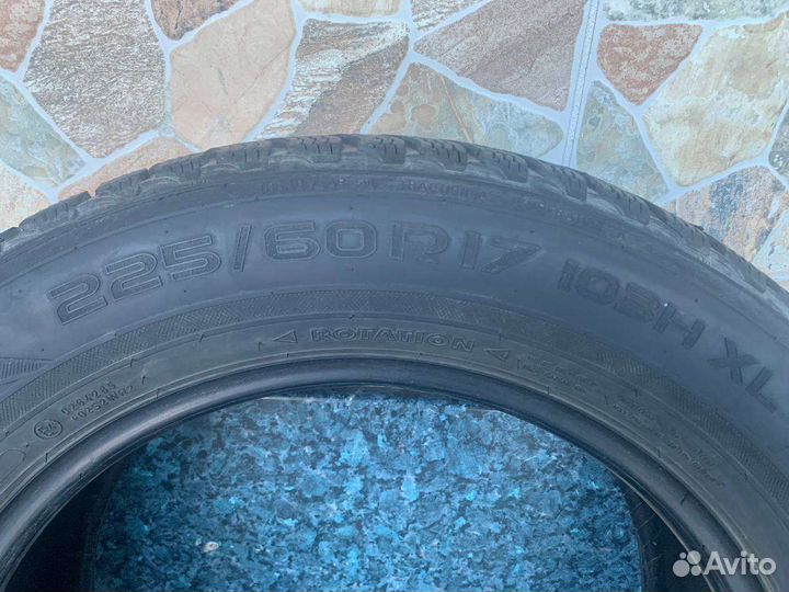 Nokian Tyres WR SUV 3 225/60 R17