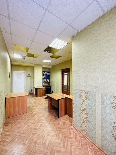 Офис 42м² из двух кабинетов в Олимпе