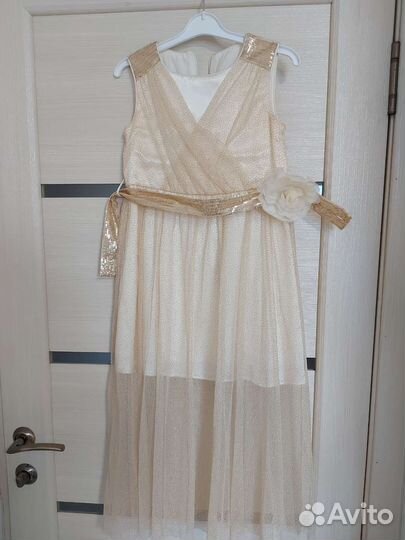 Нарядное платье для девочки