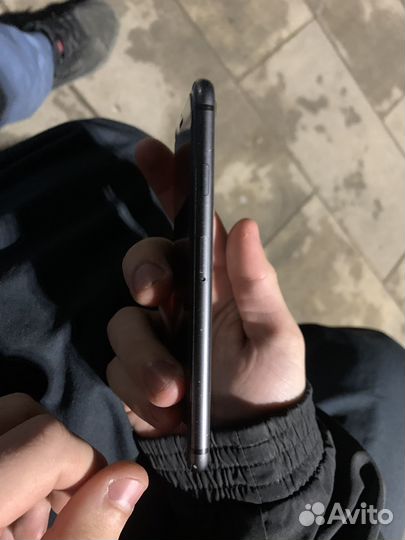 iPhone 8, 64 ГБ