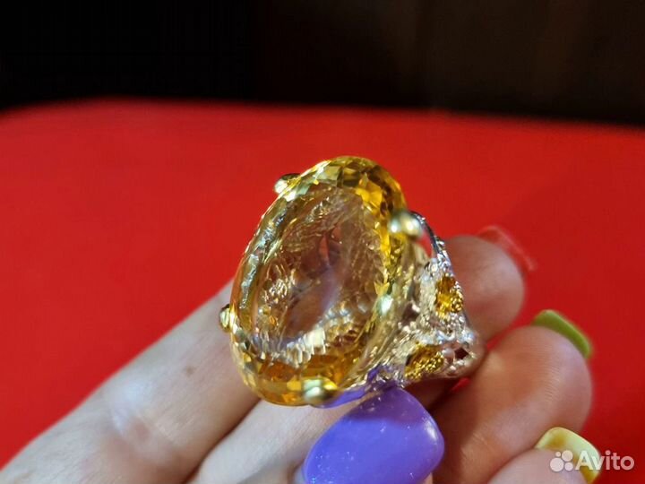 Перстень: Цитрин 43 карата.Родолит.925. 18.5