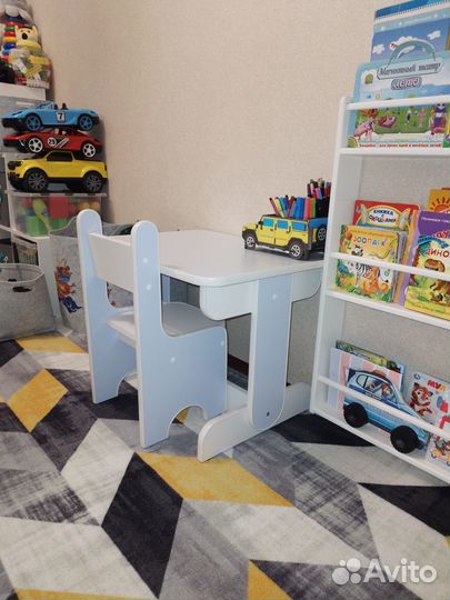 Детский стол и стул IKEA