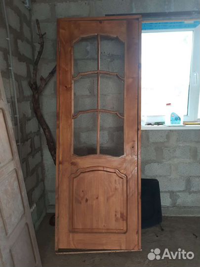 Двери из массива с коробкой