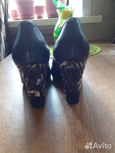 Туфли женские