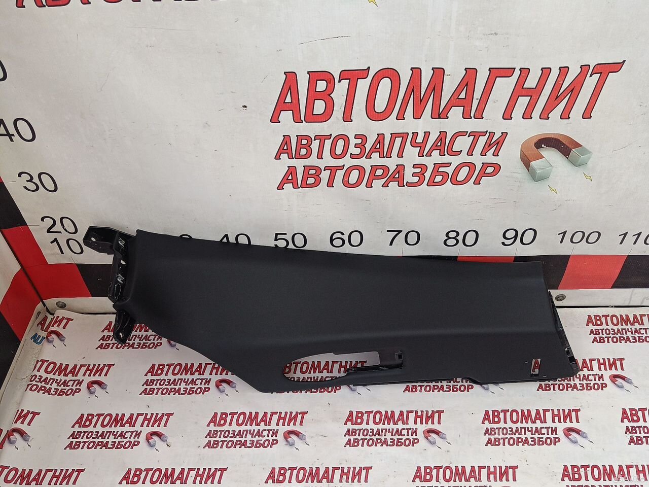 Обшивка стойки задняя правая Voyah Free