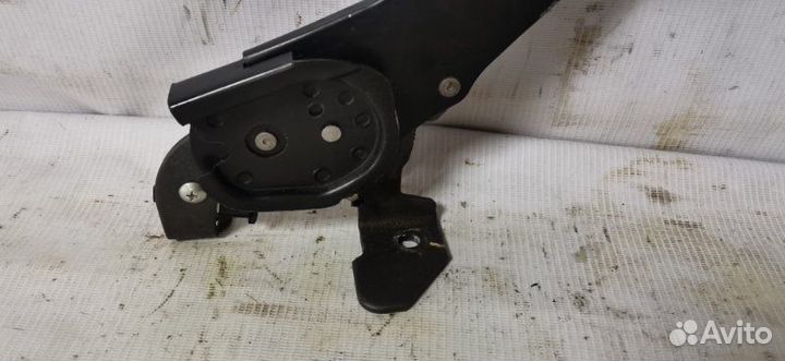 Ручник Zaz Chance седан 1.3 2007