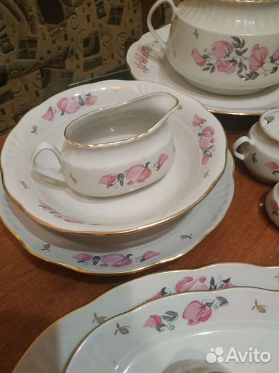 Сервиз столовый. Рига