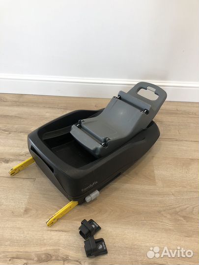 Maxi cosi pebble с базой