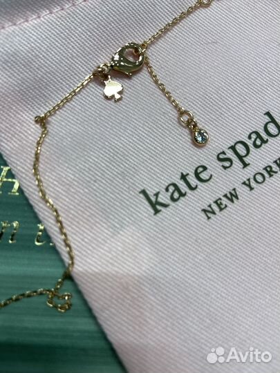 Украшение Kate Spade NY с бирками