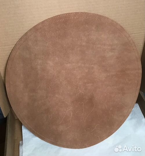 Салфетка на стол из натуральной кожи
