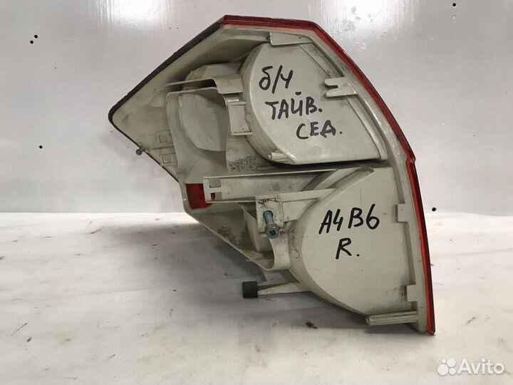 Фонарь задний правый седан Audi A4 B6