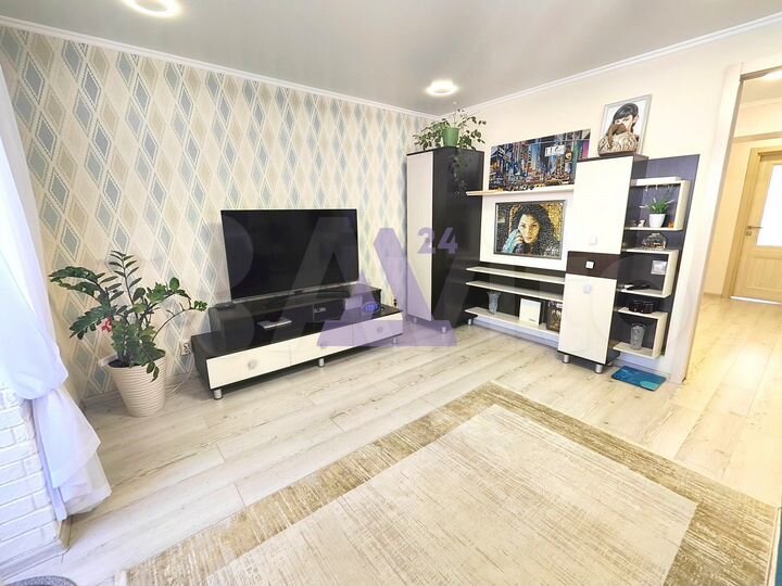 2-к. квартира, 64 м², 2/10 эт.