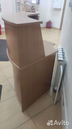 Стойка рецепшн бу