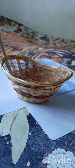 Корзина плетеная для подарков