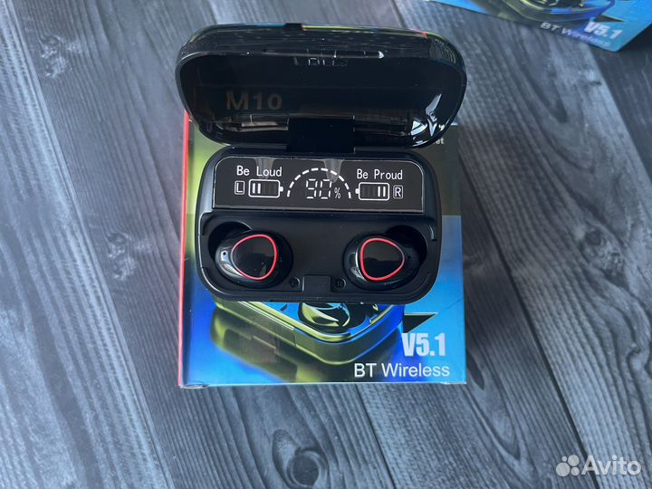 Беспроводные наушники M10 TWS с Power Bank новые