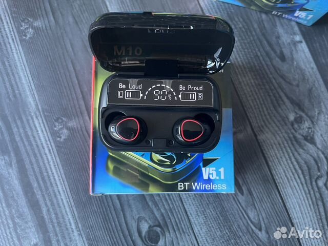 Беспроводные наушники M10 TWS с Power Bank новые