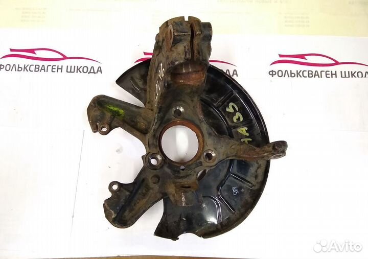 Поворотный кулак передний RH Volkswagen Skoda 50мм