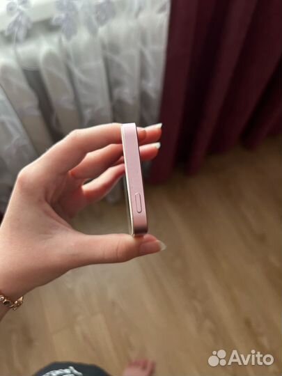 iPhone SE розовый 32 гб