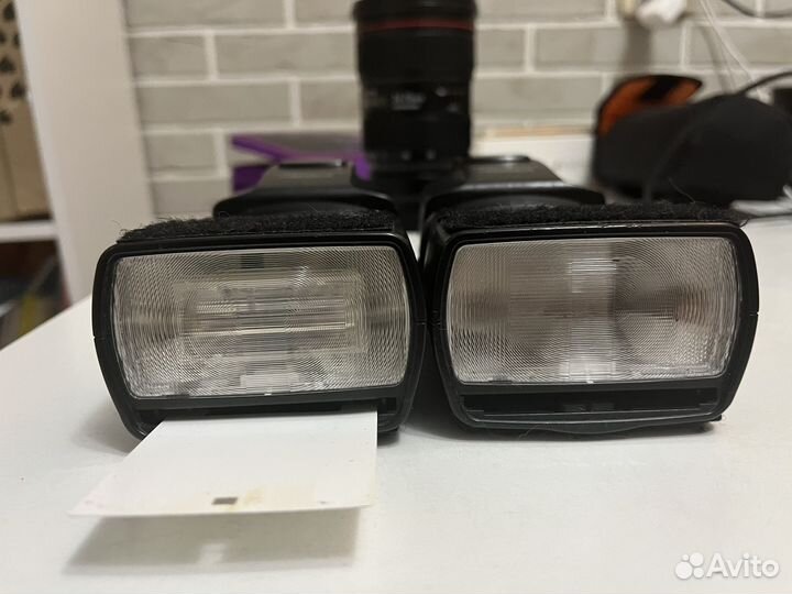 Вспышка камеры YN 560 IV