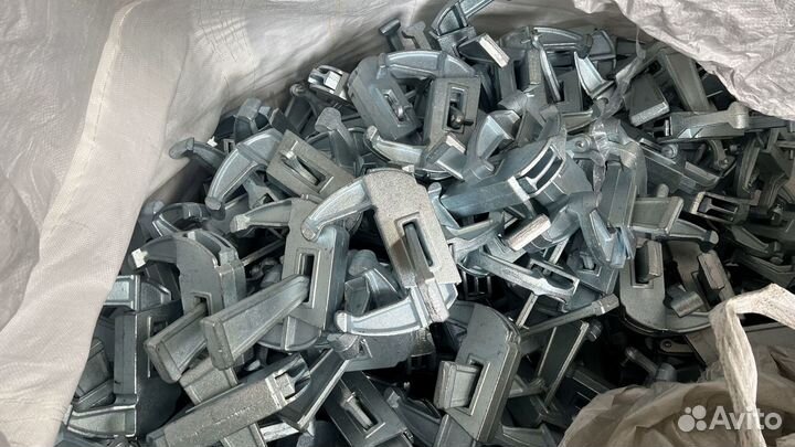 Замок клиновой винтовой для опалубки