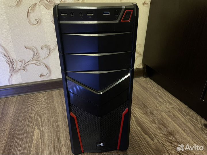 Офисный компьютер