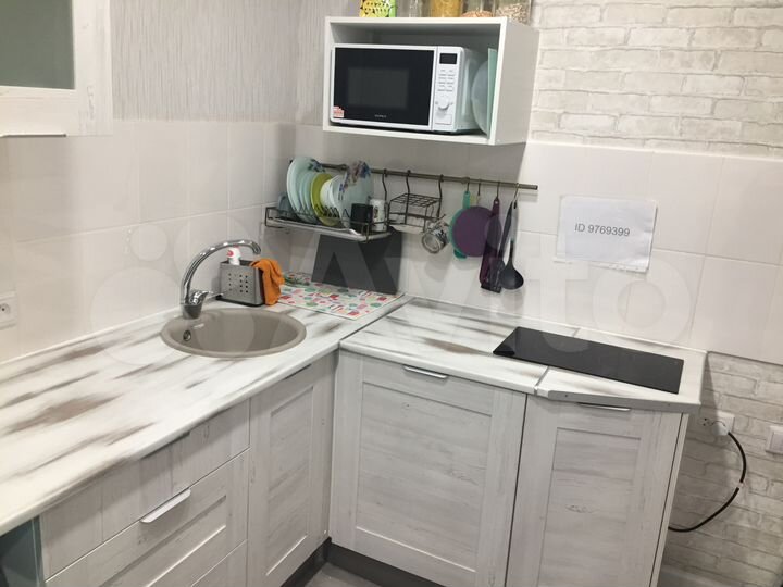 2-к. квартира, 40 м², 1/4 эт.