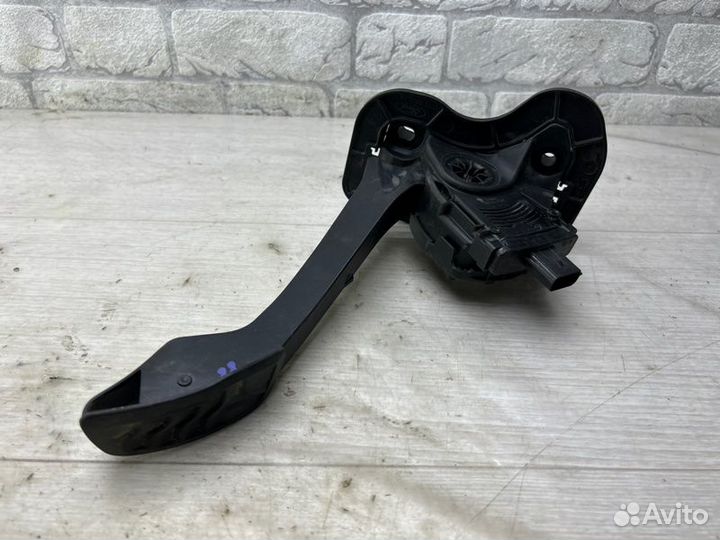 Педаль газа Ford Transit 8