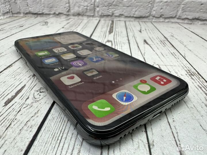 iPhone X, 64 ГБ