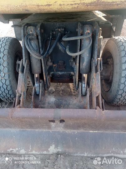 Кейс экскаватор