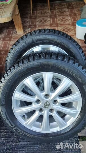 Michelin X-Ice North 225/55 R16